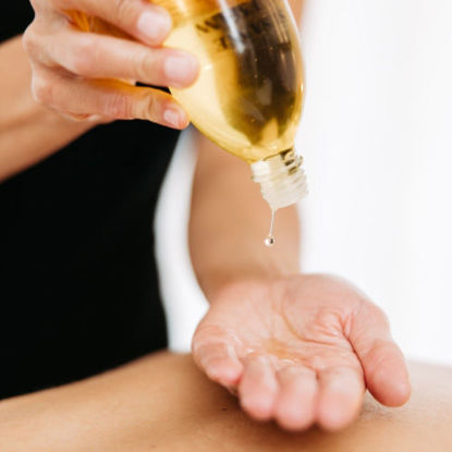 Bild von Aromaöl Massagen